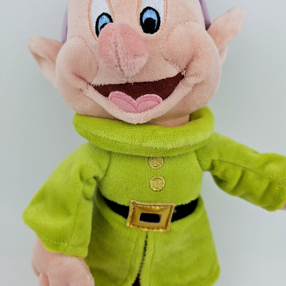 Disney Store Snow White and the Seven Dwarfs 11 in Dopey Plush Doll Green Coat - Picture 3 of 13